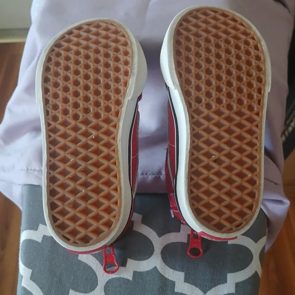 Vans Toddler Red SK8-Mid Reissue Back Zip Sneakers Size 6.0 - Picture 9 of 9